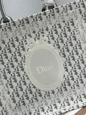 DIOR 26S BOOK TOTE BAG 42 IN GREY AND WHITE OBLIQUE JACQUARD