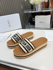 CD PLATFORM SLIDES IN BEIGE MIX BROWN CANVAS