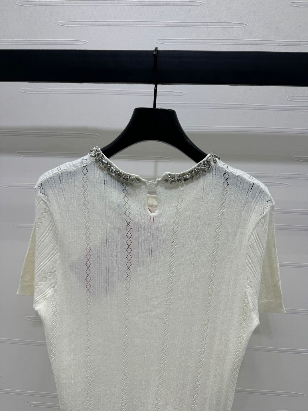 MIU 25S RHINESTONE COLLAR T-SHIRT 264095