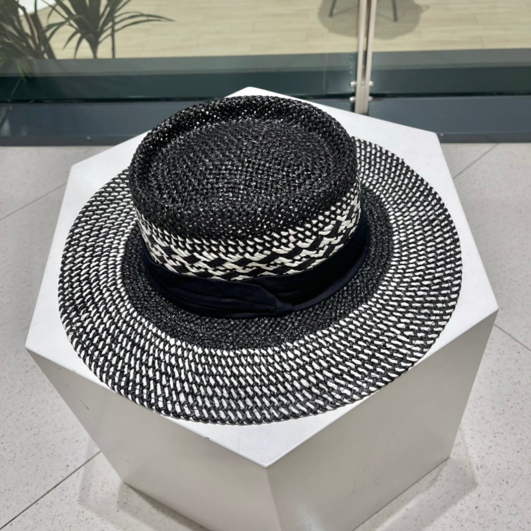 WIDE BRIM HAT MODEL 652048 IN BLACK AND WHITE WOVEN STRAW