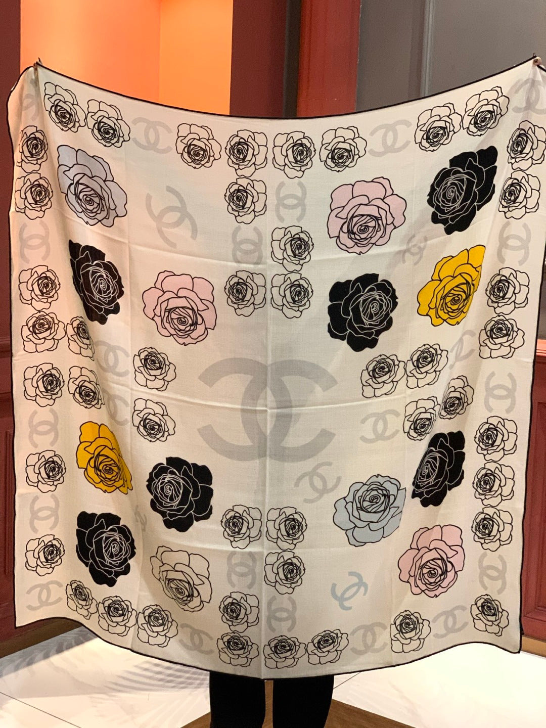 CHANEL 25S SCARF 140 CM IN CASHMERE AND SILK 943335