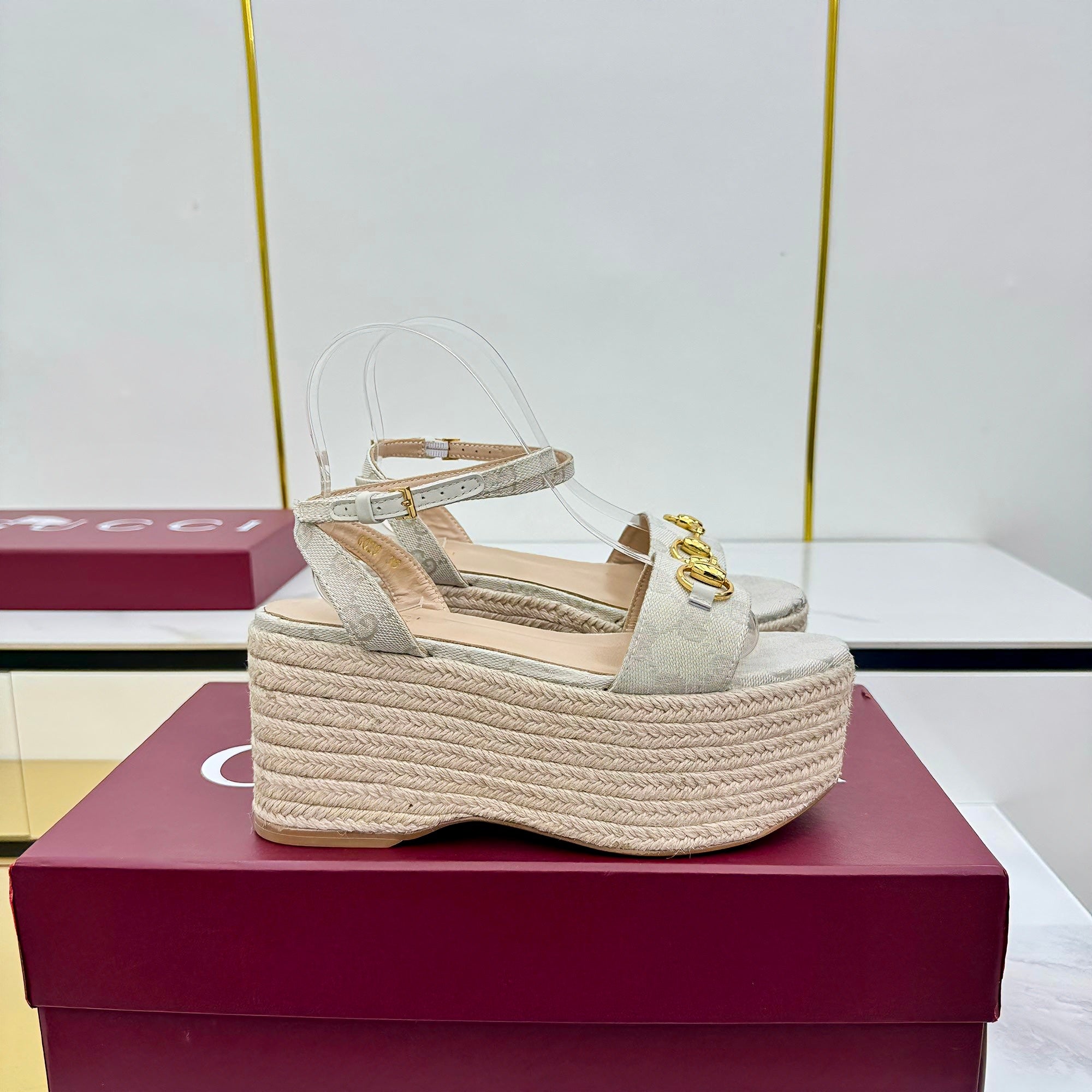 GG HIGH WEDGE SANDALS IN LIGHT BEIGE FABRIC AND RAFFIA WITH GOLD HARDWARE