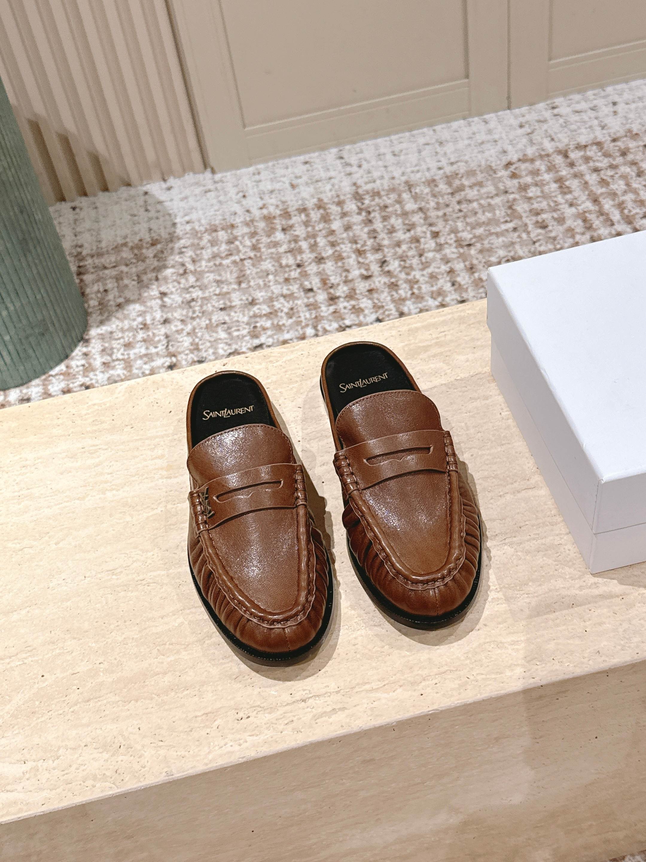YSL 25S LOAFER MULE IN BROWN CALFSKIN