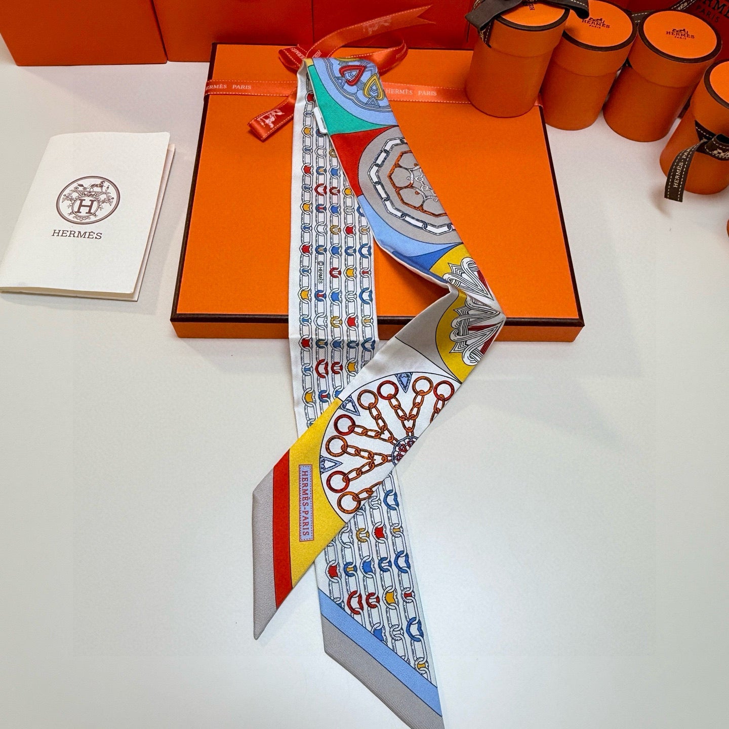 HERMES 25S SCARF 90 IN SILK 856724