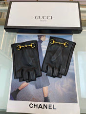 FINGERLESS GLOVES IN BLACK LAMBSKIN WITH GOLD HORSEBIT 432606