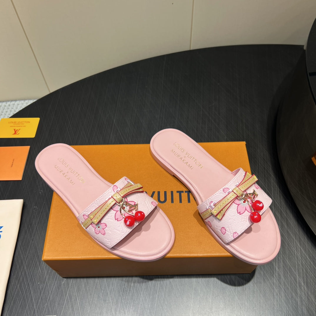 LV SLIDE SANDALS 25S IN LIGHT PINK CALFSKIN WITH CHERRY BLOSSOM BUCKLE