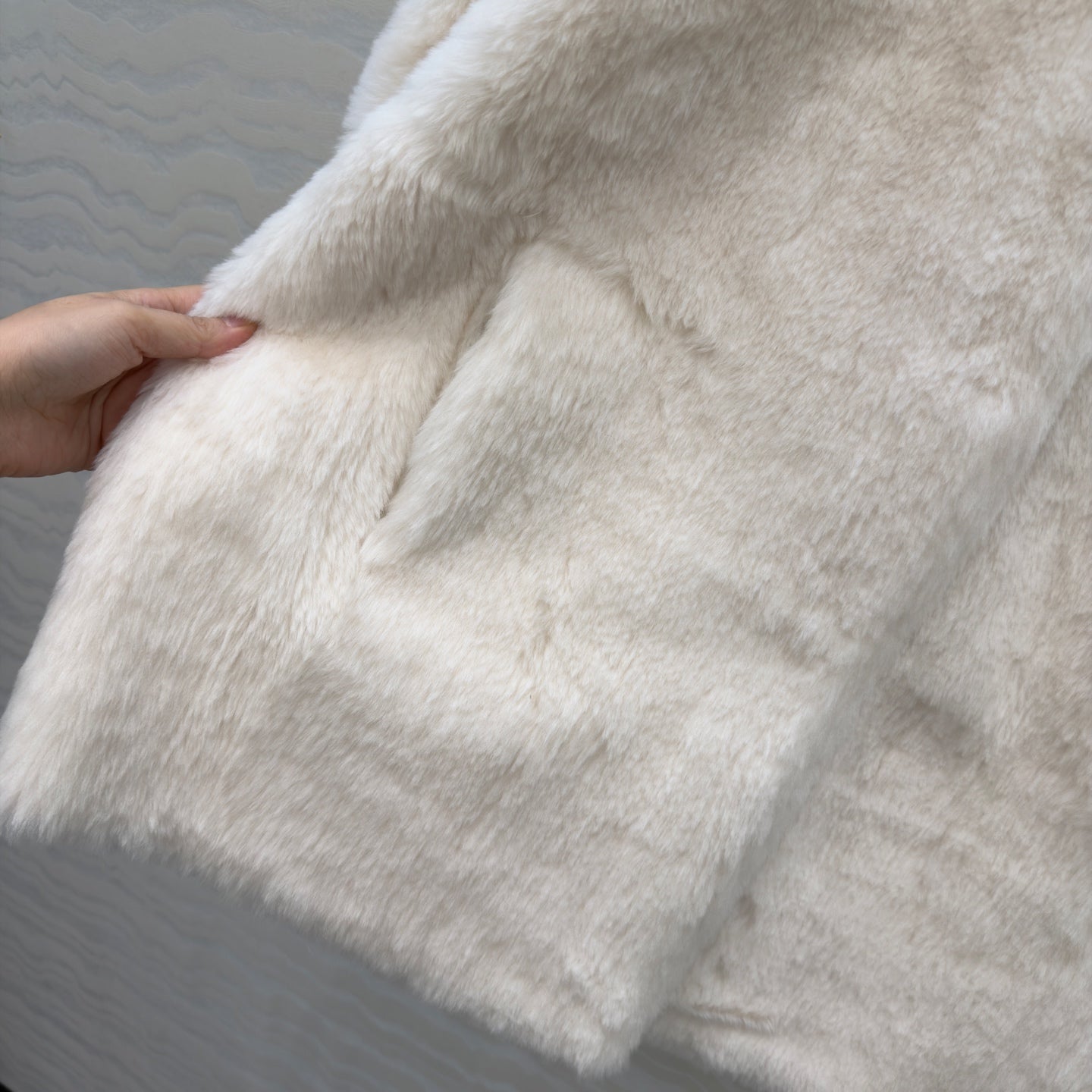 MAX MARA 25S SHEEPSKIN COAT 006