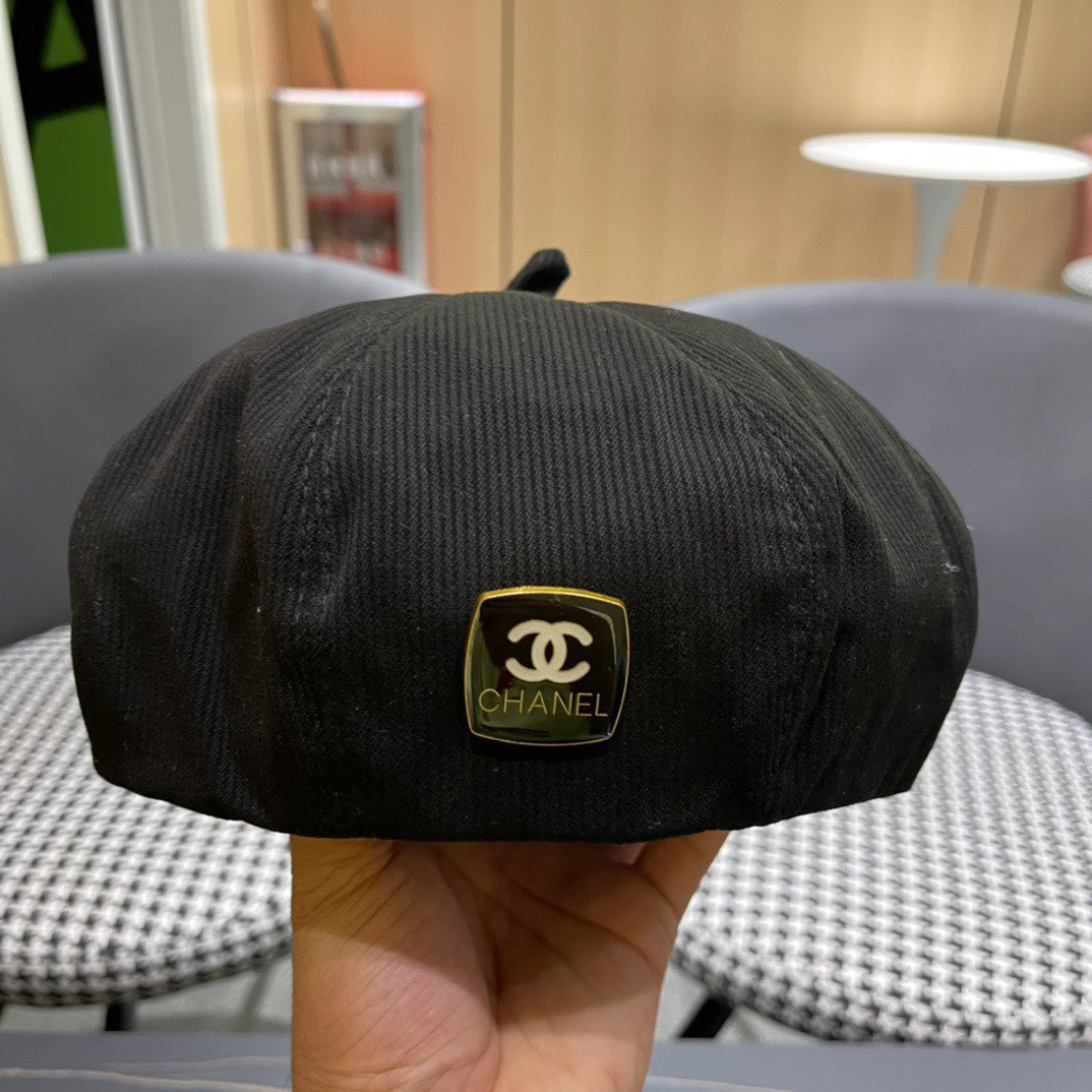 BERET HAT IN BLACK CORDUROY 429844