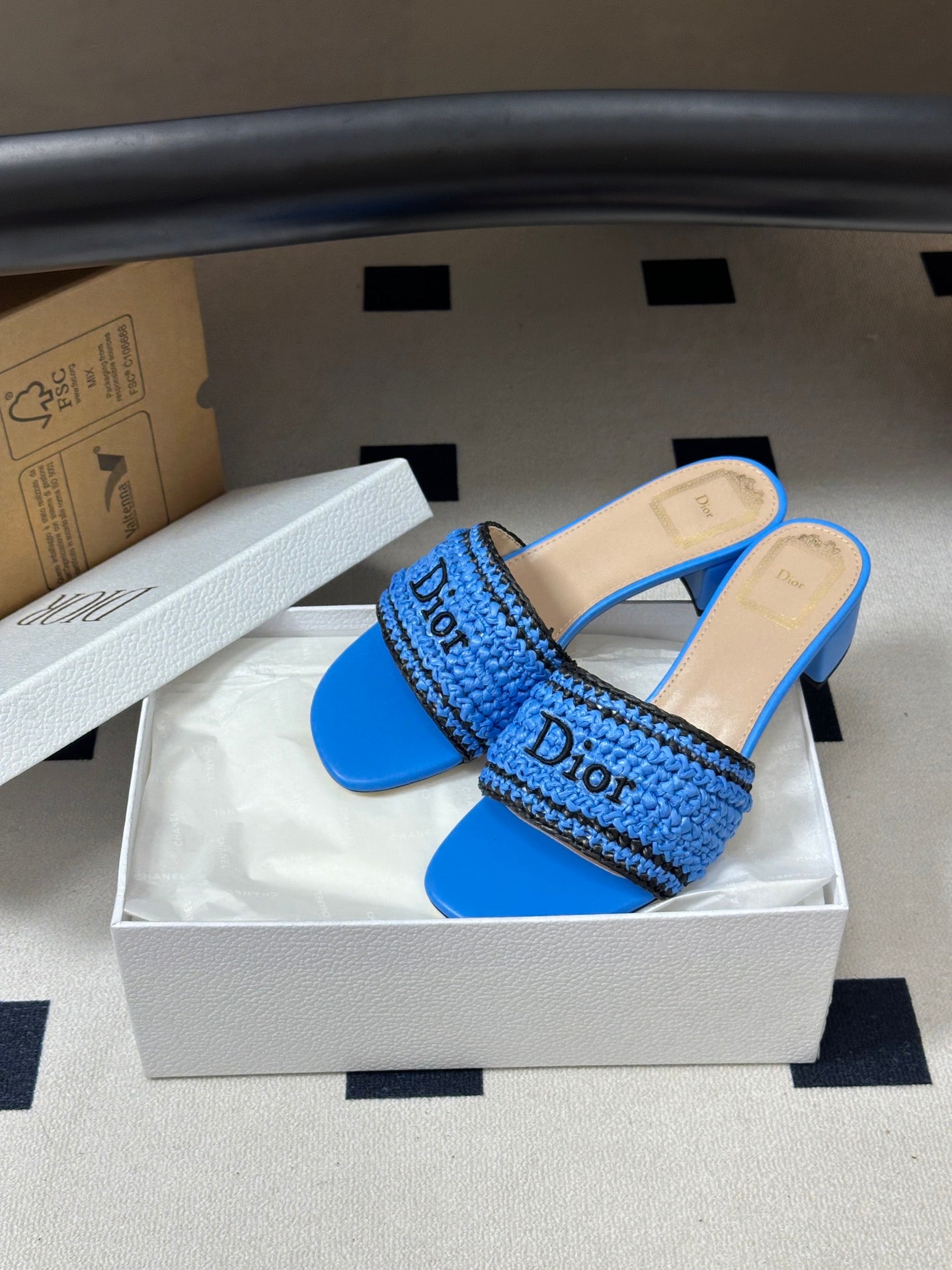 DIOR 26S BLOCK-HEEL SLIDE SANDALS 40MM IN BLUE RAFFIA