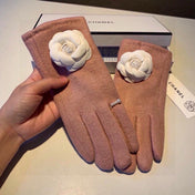 GLOVES IN CREPE PINK WOOL WITH LARGE WHITE FLOWER 464992