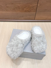 BALENCIAGA 25S MULES IN IVORY WHITE FAUX FUR