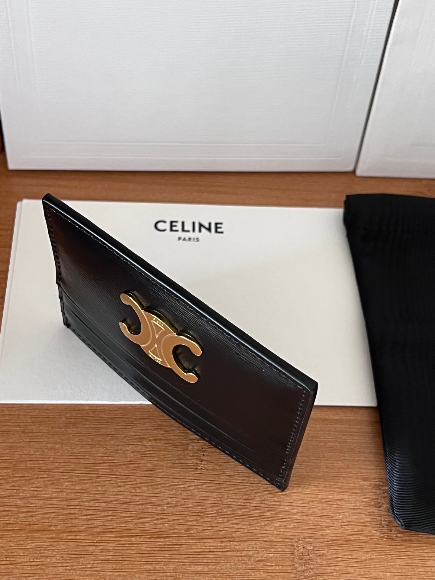 CELINE 25S CARD HOLDER TRIOMPHE LOGO 11 IN BLACK CALFSKIN GOLD HARDWARE